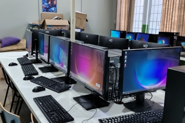 Manutenção dos Computadores da escola - escola municipal Geraldo Napoleão