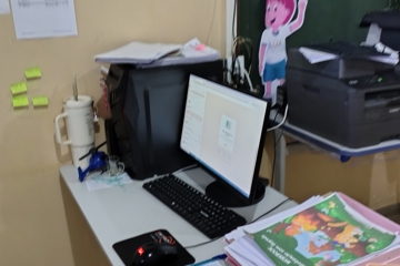 Escola Zenaide Campos Roriz - Manutenção de computadores